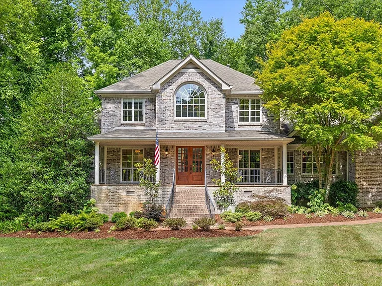 3019 Wingfield Ct — Photo 2