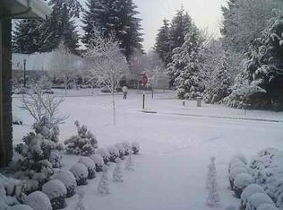 2403 Park View Dr, Eugene, OR 97408