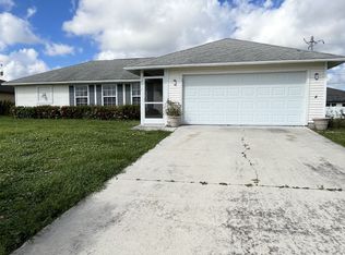 3518 SW 8th Ct, Cape Coral, FL 33914