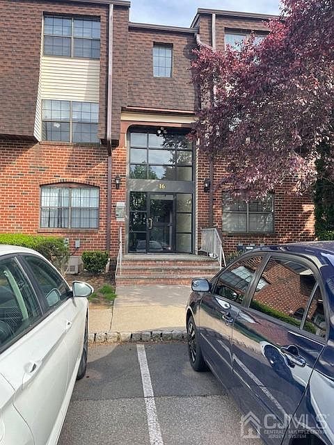 2nd image of 1610 Green Hollow Dr