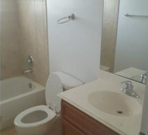 5th image of 2820 SE 2nd St