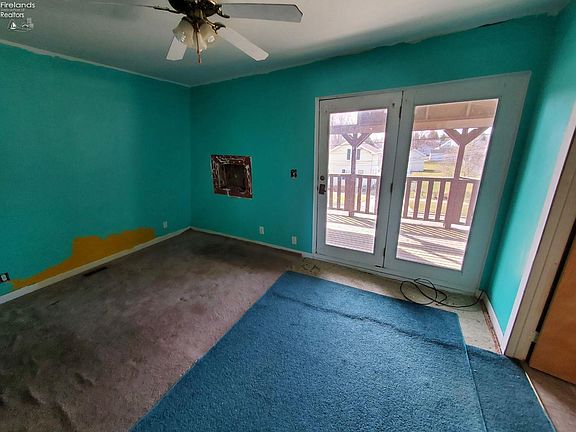 3rd image of 1310 Putnam St