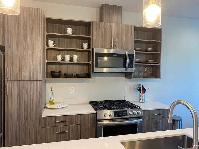 2521 S Washington St — Photo 17