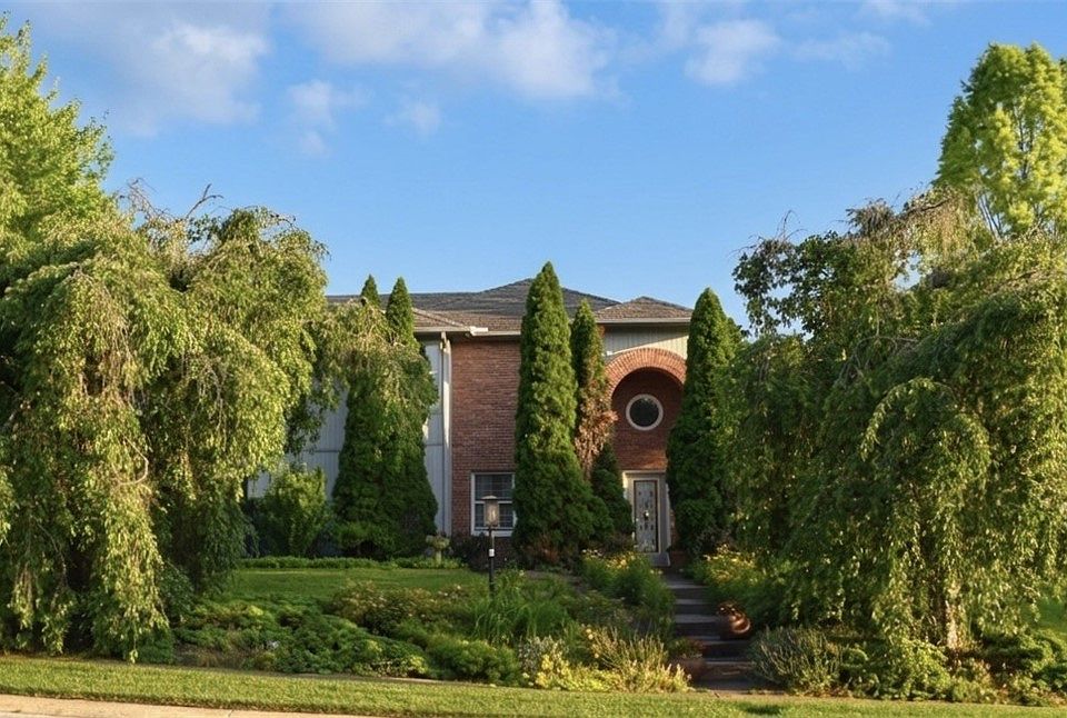 1st image of 5 Brookfield Ct