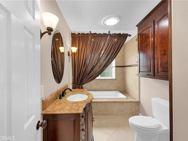 10751 Allen Dr — Photo 17