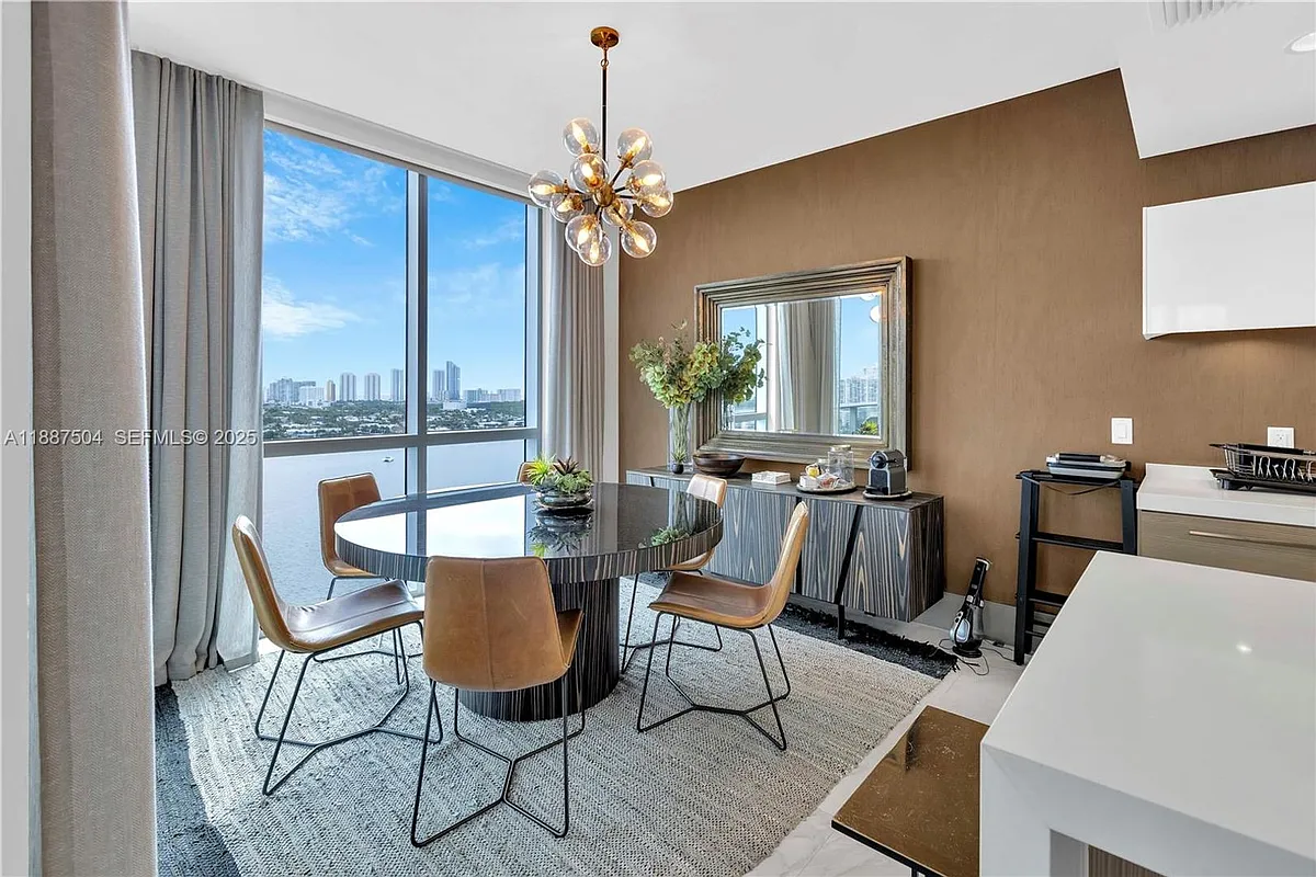 Building Photo - 17111 Biscayne Blvd #1709