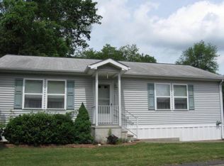 24 Riverside Dr, Southington, CT 06489