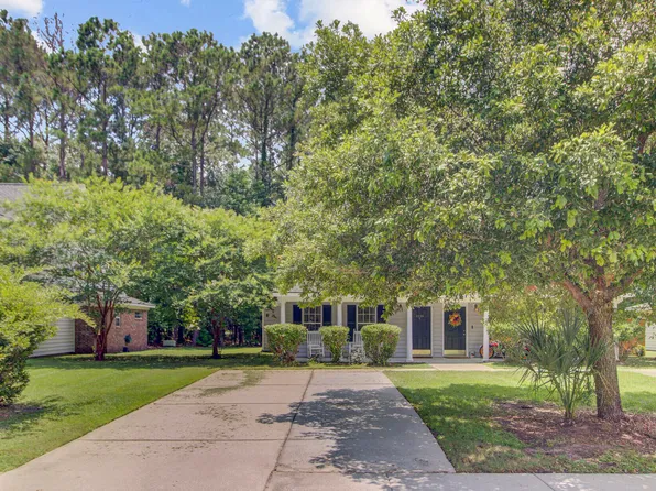 2136 Kings Gate Ln, Mount Pleasant, SC 29466