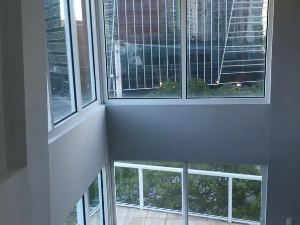 1528 Brickell Ave APT 207, Miami, FL 33129