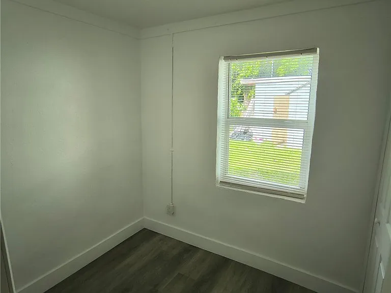 3343-3347 Dora St #3343B — Photo 6