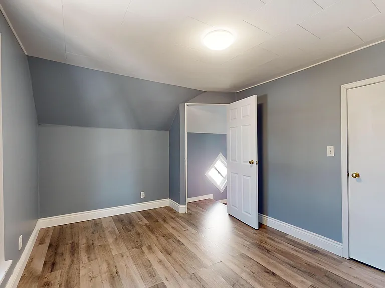 396 John St #1 — Photo 16