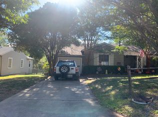 9526 Peninsula Dr, Dallas, TX 75218