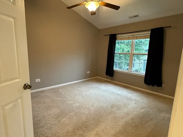 2950 Rutland Cir #O — Photo 7