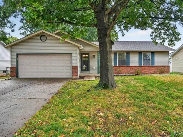1688 Knightwood Ln, O'Fallon, MO 63366