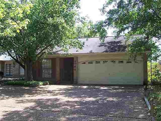 1st image of 1140 Ivy Ln