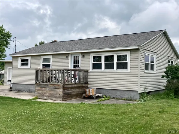 255 Frontenac Blvd, Clayton, NY 13624