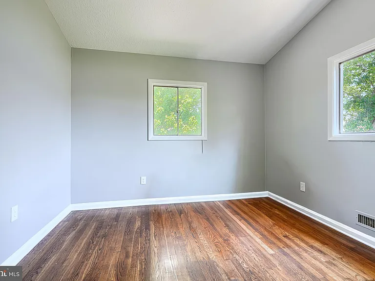 6901 Chippewa Dr — Photo 34