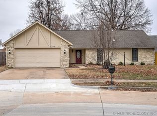 2208 W Nashville St, Broken Arrow, OK 74012