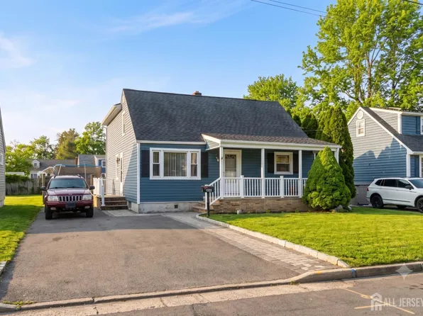 429 1st St, Middlesex, NJ 08846