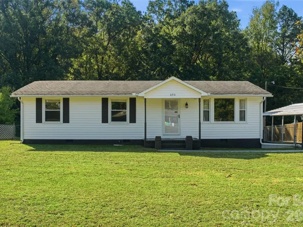 690 Rama Wood Dr SE, Concord, NC 28025