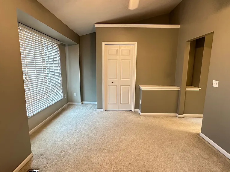 5555 Woodruff Shore Dr — Photo 30