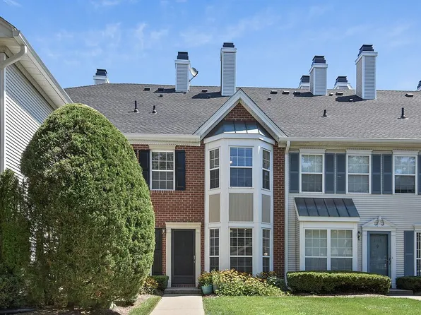 1014 Cumberland Ct, Mahwah, NJ 07430