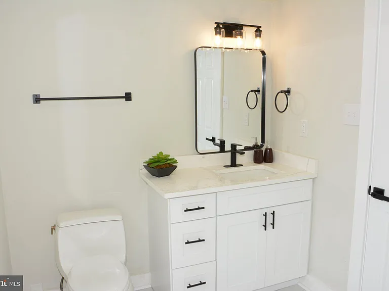 1006 Circle Dr — Photo 12