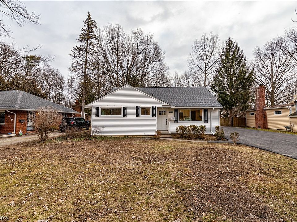 4471 Canterbury Rd, North Olmsted, OH 44070 Zillow