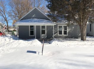 634 Bordeaux St, Chadron, NE 69337