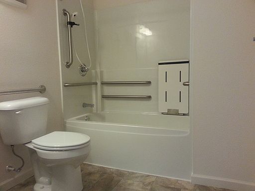 5th image of 3814 Trilbey Dr APT B