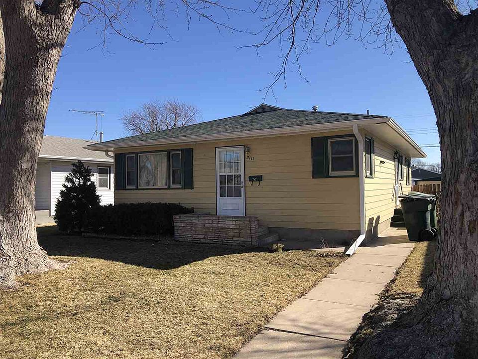 1st image of 3111 H Ave