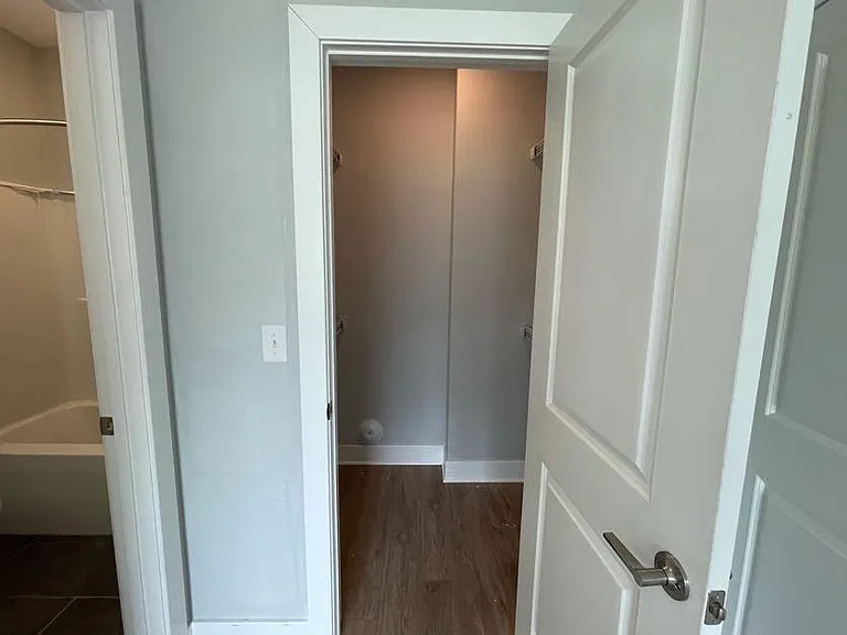 1102 Porter St #B — Photo 6