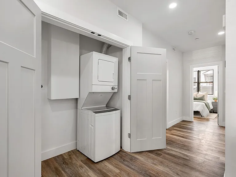 181 Bennington St #1 — Photo 7