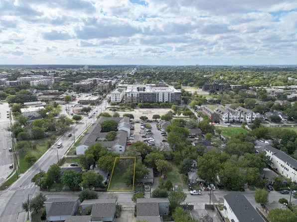 311 N Patton Ave, Dallas, TX 75203