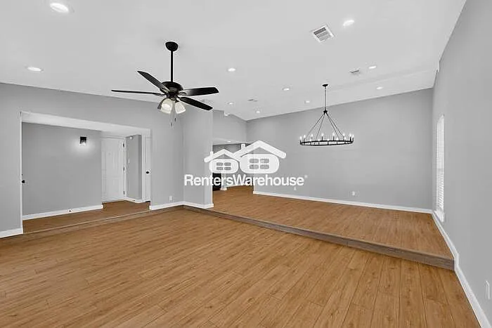 4413 Campion Ln — Photo 8