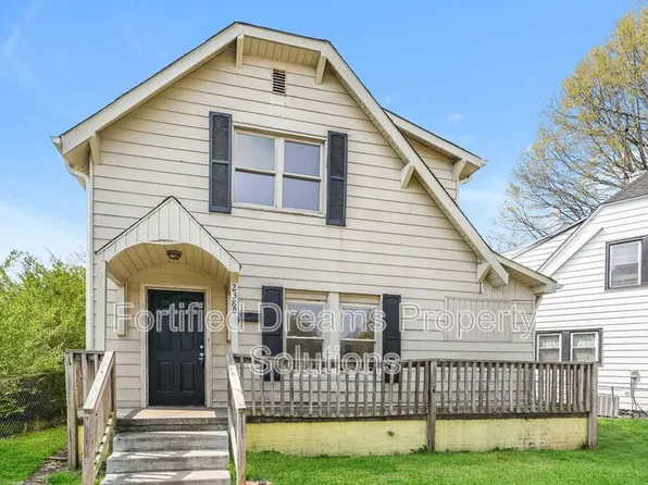 2380 Okalina Ave, Winston Salem, NC 27105