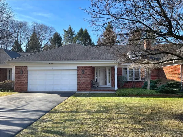 4 Powdermill Dr, Pittsford, NY 14534