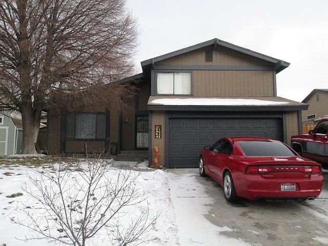 2nd image of 1035 Diablo St