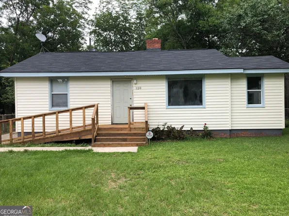 120 Meadowdale Dr, Warner Robins, GA 31088