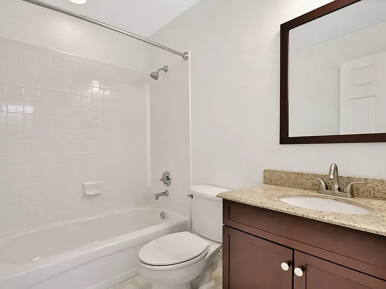 1319 Croton Ct — Photo 12