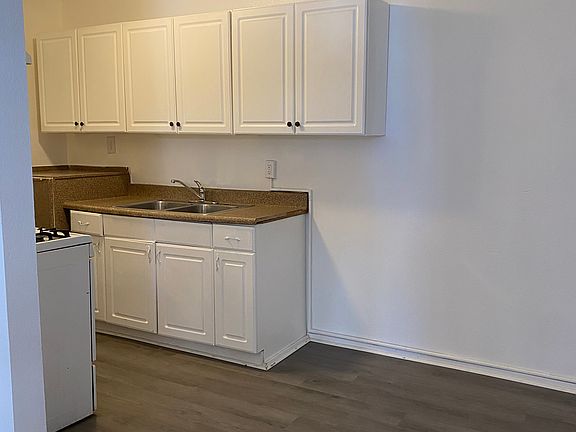 3rd image of 213 W New York Ave APT 2
