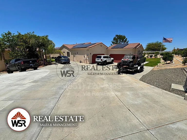 18691 Oak Park Dr — Photo 42