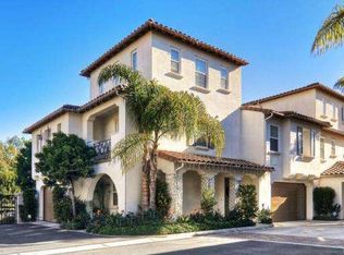 18744 Roxbury Ln, Huntington Beach, CA 92648