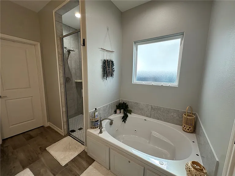 1807 Bay Landing Dr — Photo 5
