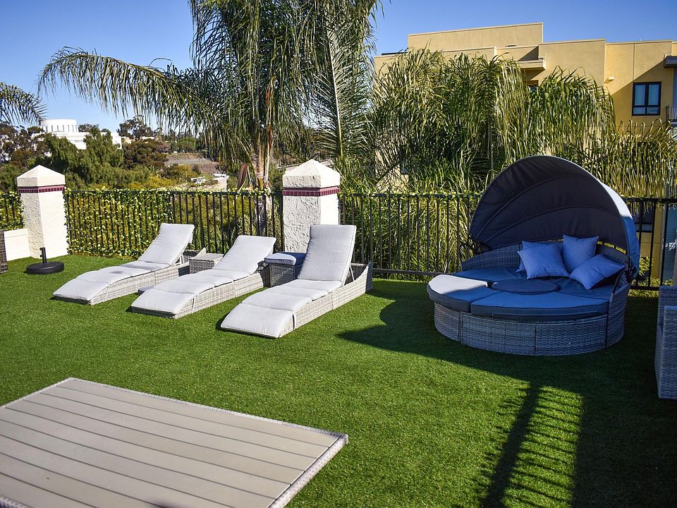 Rooftop deck