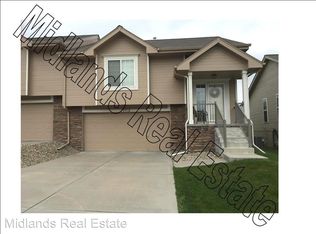 19724 Marinda St, Omaha, NE 68130