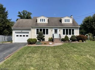 18 Springdale Gardens Rd, Newton, NJ 07860