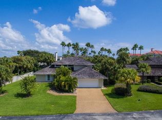 1948 Ocean Ridge Cir, Vero Beach, FL 32963