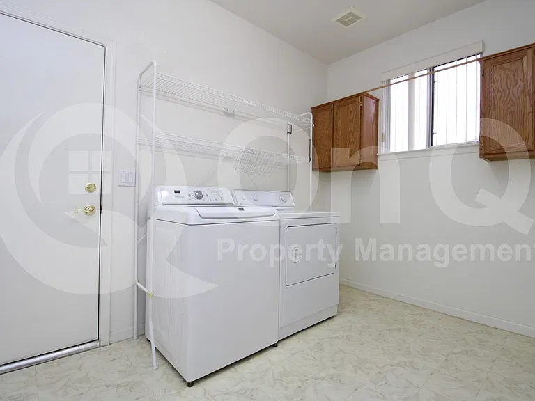 8950 E Yucca Blossom Dr — Photo 20