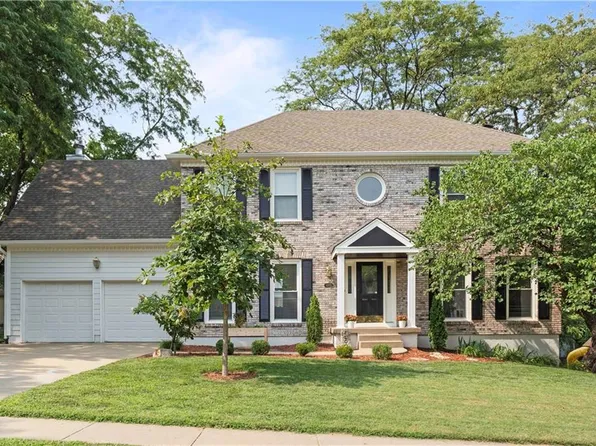 4976 W 129th Ter, Leawood, KS 66209